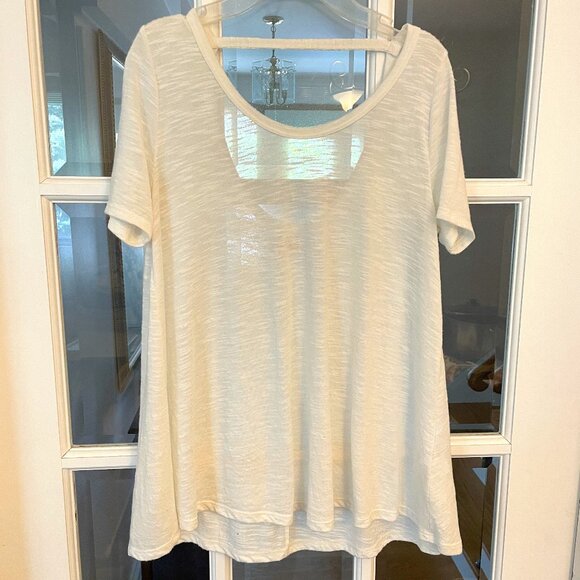 Women's Abercrombie and Fitch short sleeved swing top - Picture 1 of 3
